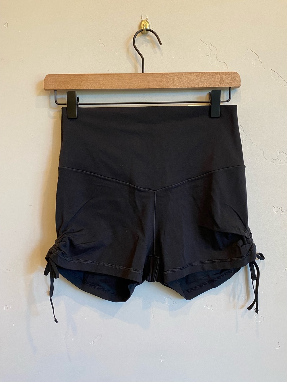 AMERICAN EAGLE Offline by Aerie Black Hi-Rise Side Cinch Athletic Bike Shorts